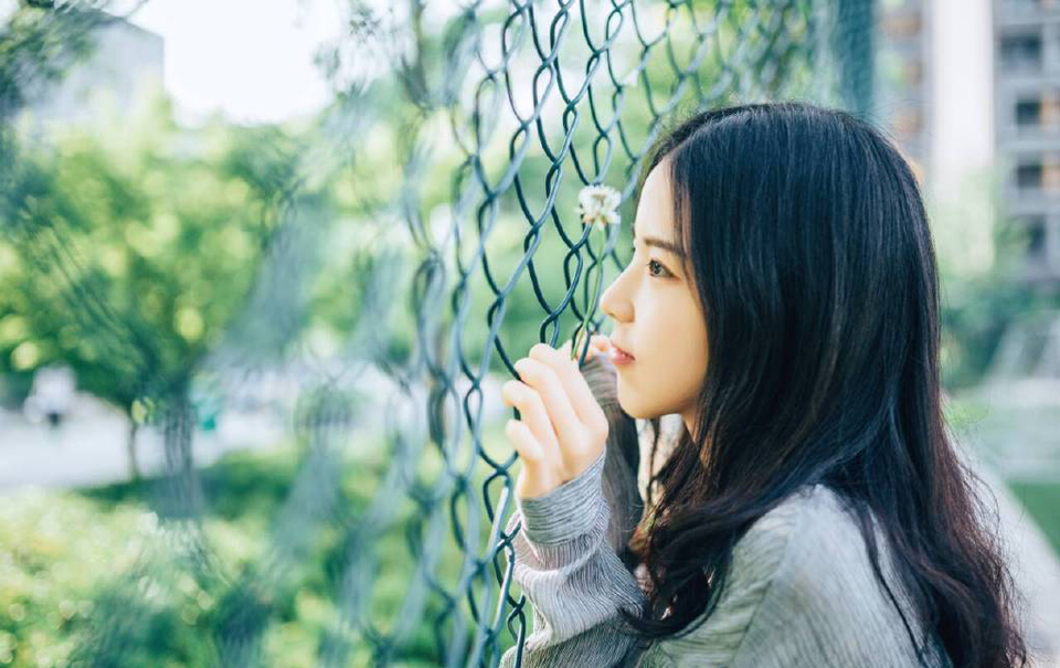 如果对方是蓄谋已久的话，那这段时间，江夏那点留守的兵力恐怕早已沦陷，此刻回去，很可能遭到对方的埋伏。